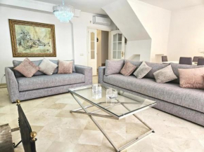 Pass the Keys Amplia Casa en una zona ideal